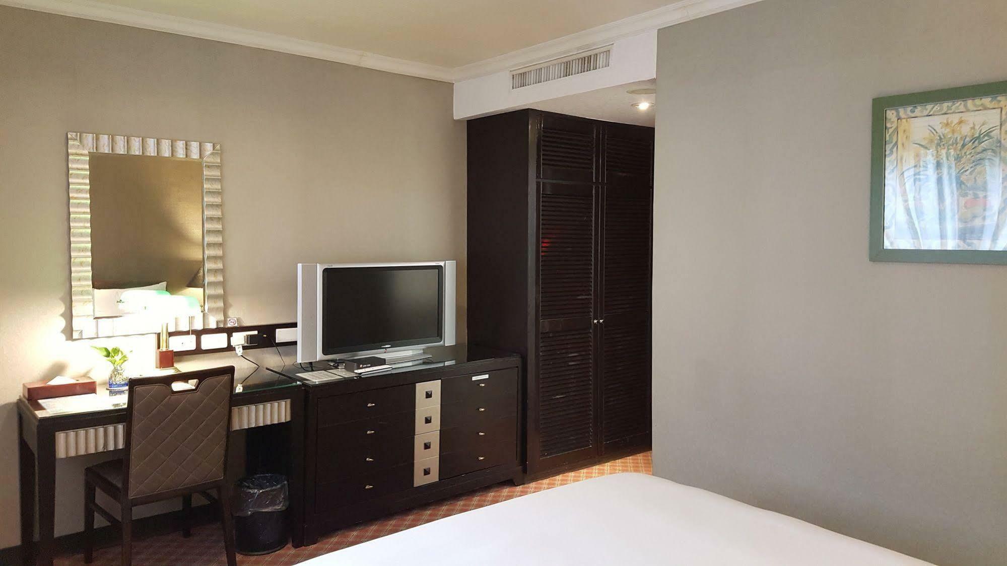 Astar Hotel Taipei Exteriör bild